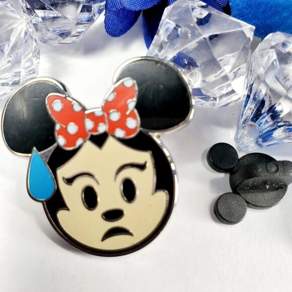 Disney Minnie Mouse Trading Pin Sweaty Hair Bow Emoji Lapel Pin Brooch Badge Pin - Picture 2 of 6